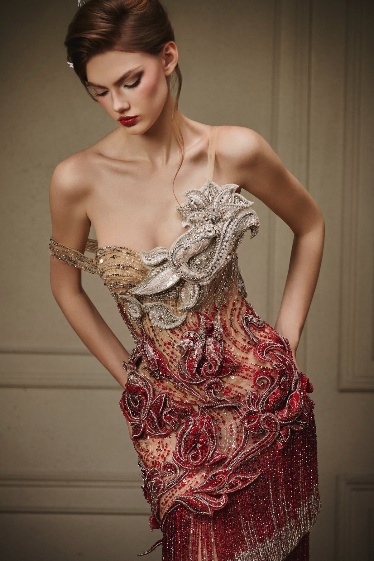 LOOK 24 — Rouge en Fleur