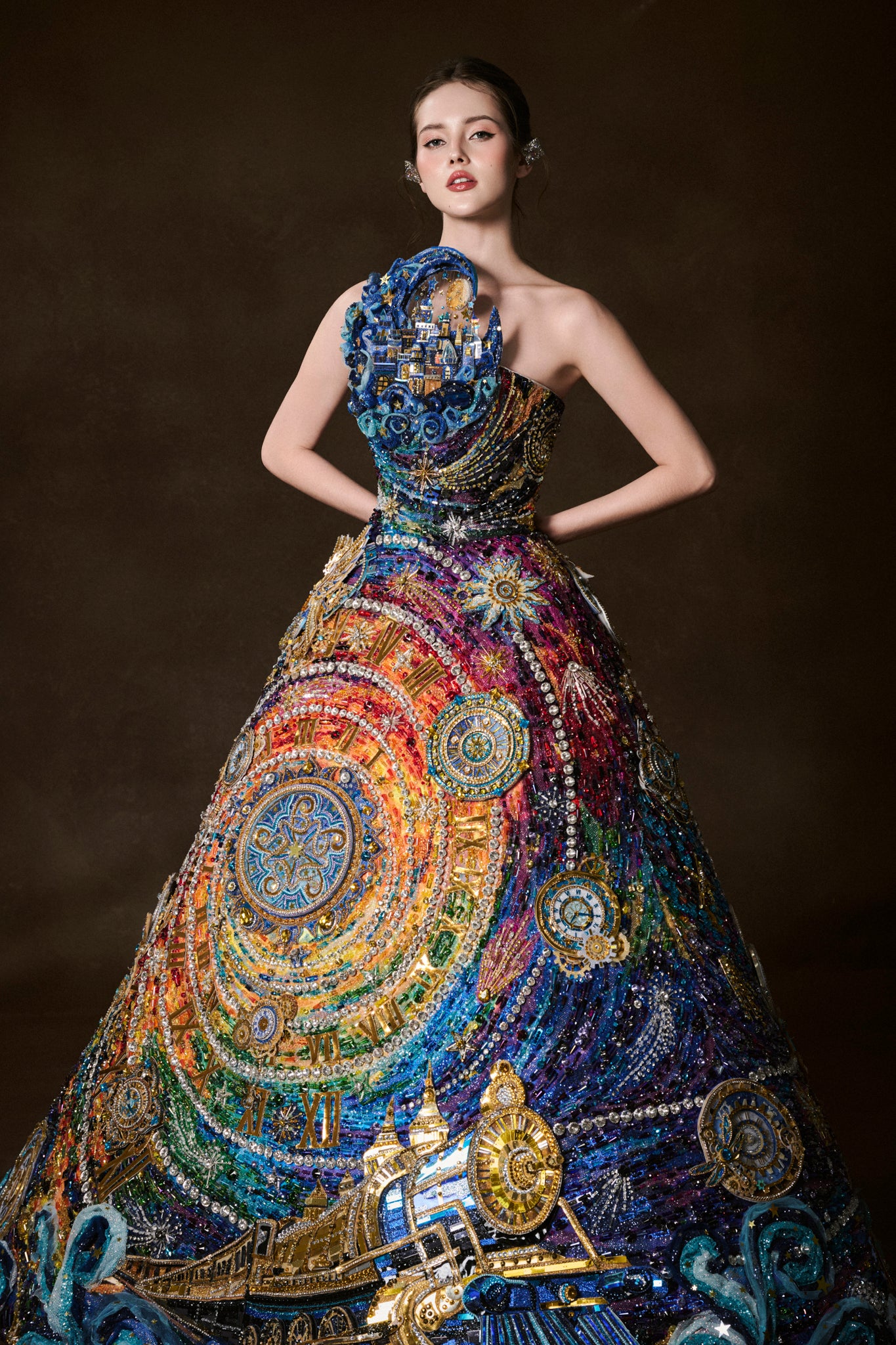 LOOK 3: Time Voyage