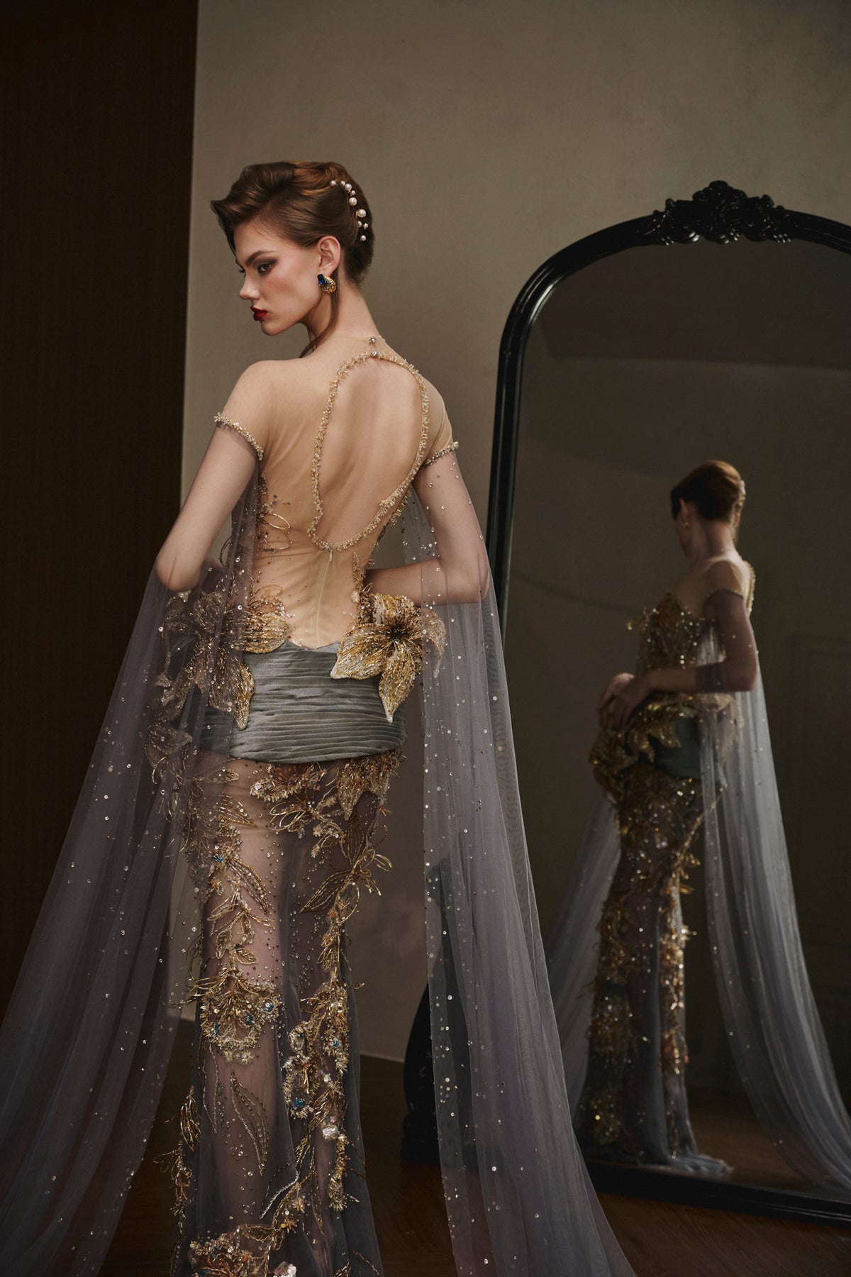 LOOK 14 — The Hour of Lily