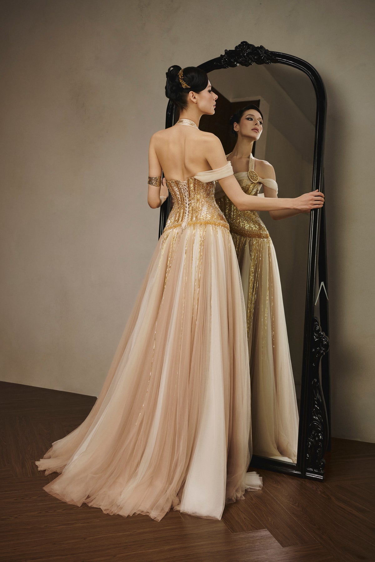 LOOK 20 — Golden Haze