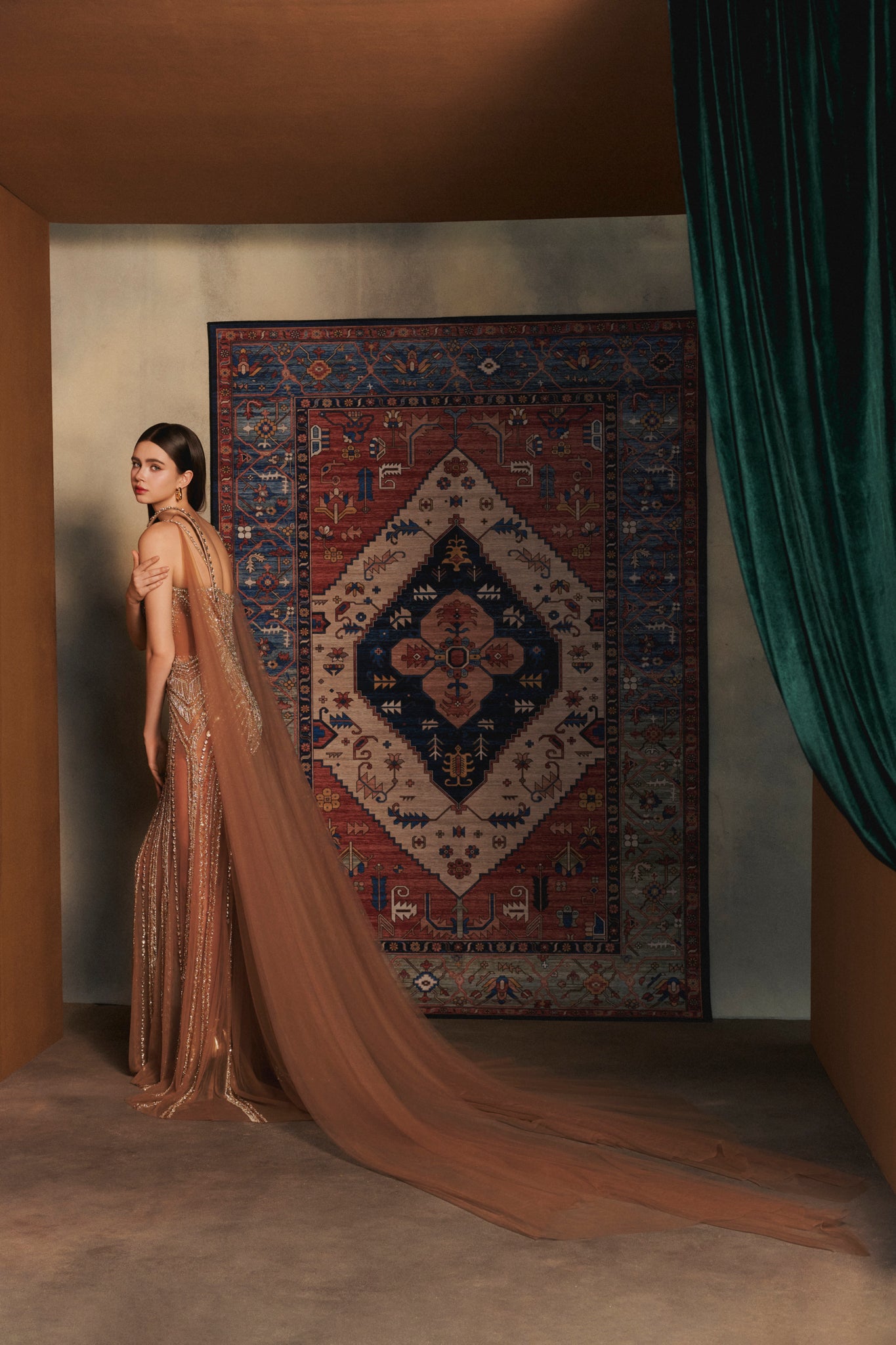 LOOK 15 — Golden Radiance