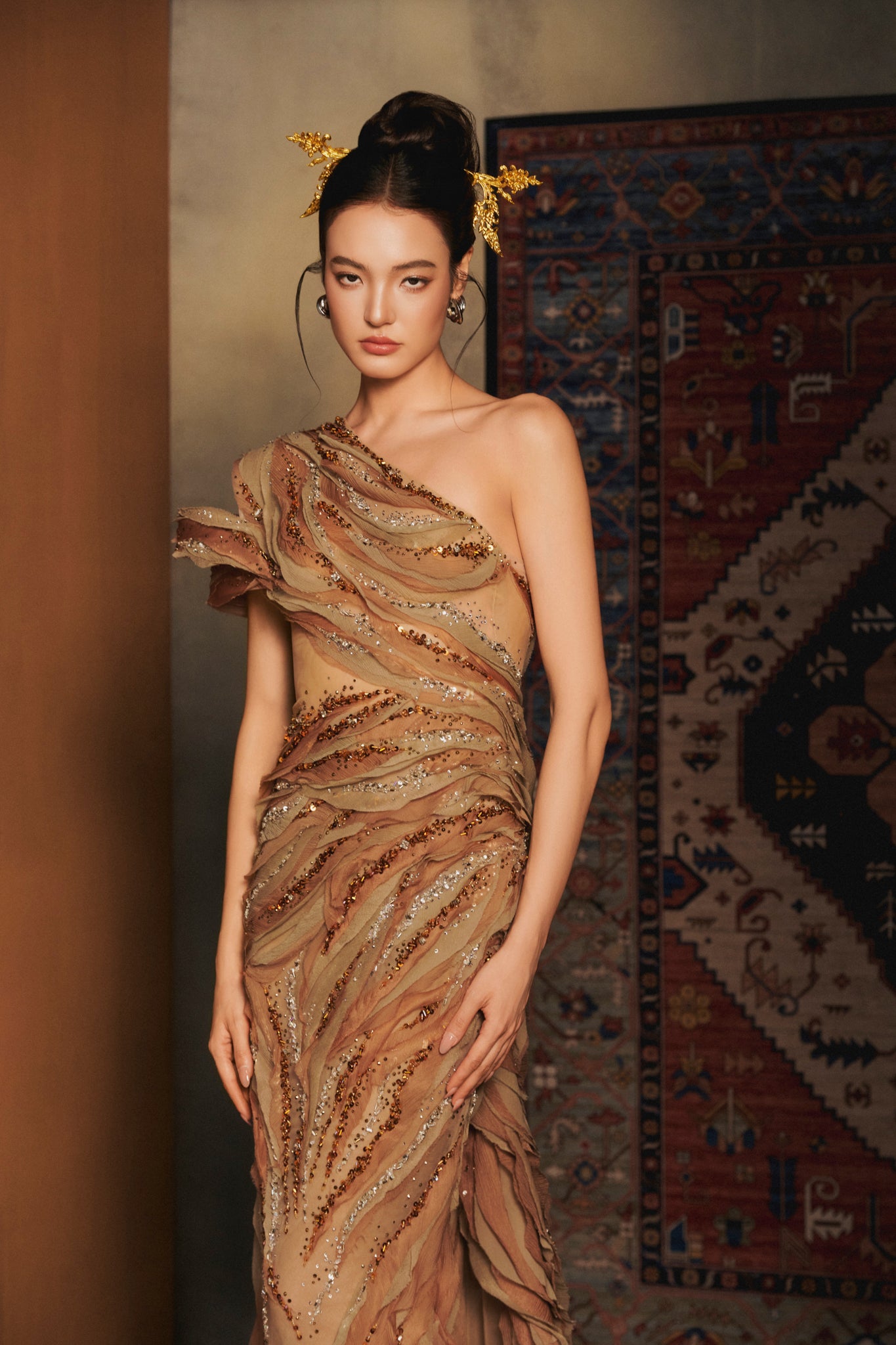 LOOK 12 — Golden Echoes