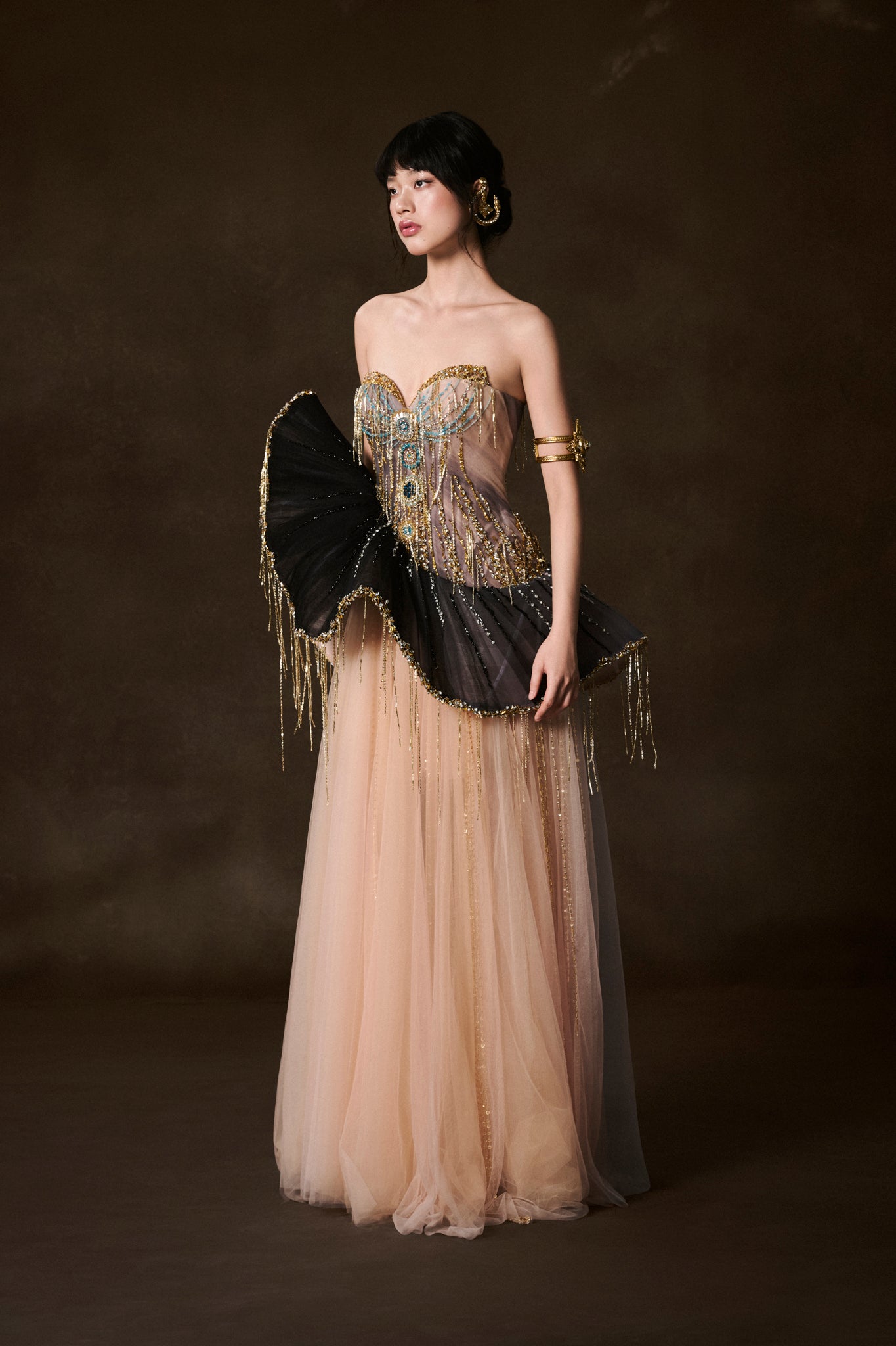 LOOK 16: Celestial Bloom