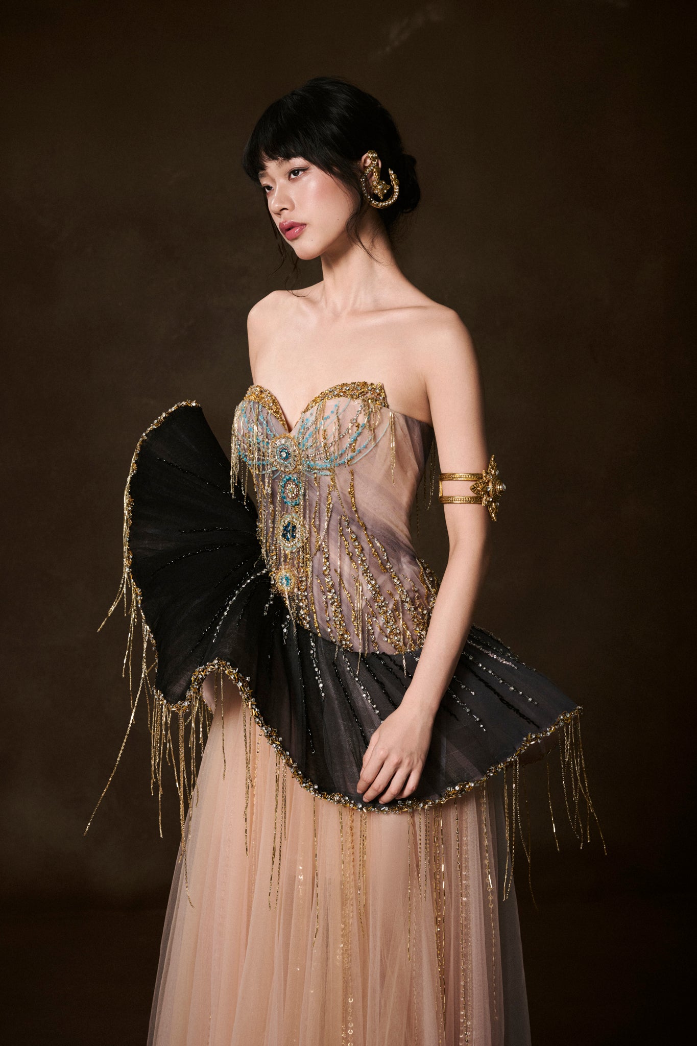 LOOK 16: Celestial Bloom