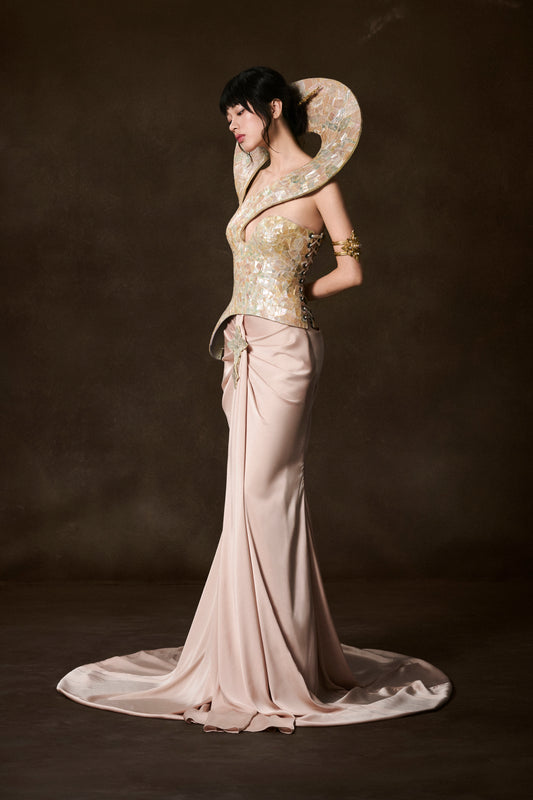 LOOK 11: Golden Emblem