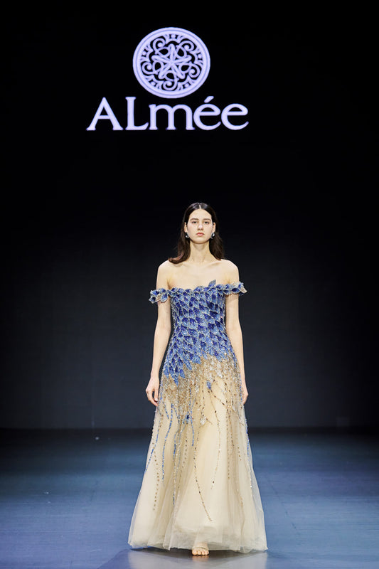 LOOK 18: Sapphire waves