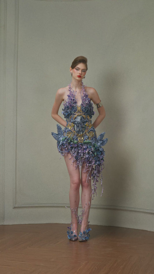 LOOK 8 – Wisteria Grandeur