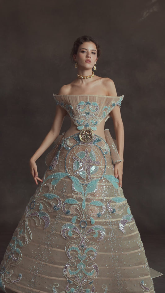 LOOK 10 – Celestial Crown