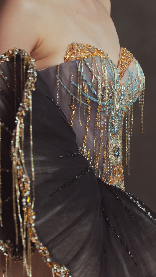 LOOK 16 – Celestial Bloom