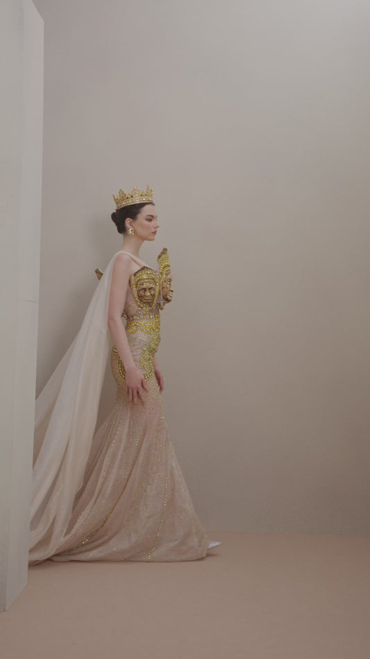 LOOK 15: Bayon’s Eternal Grace