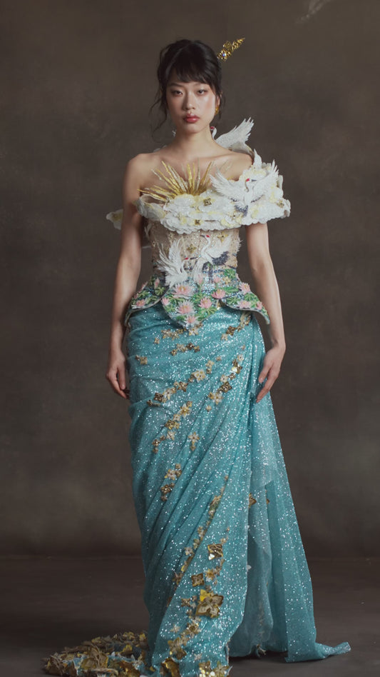 LOOK 1 — Sacred Cranes