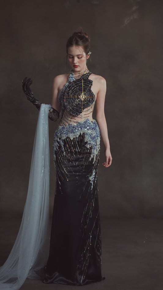 LOOK 12 – Celestial Empress
